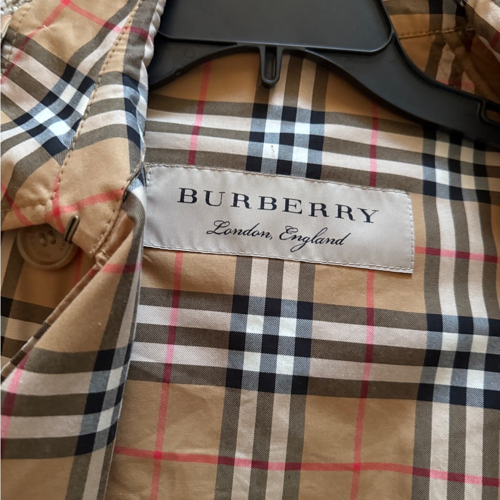 Burberry Beige Checkered Coat with Black and Red Accents NO BELT - Picture 3 of 6